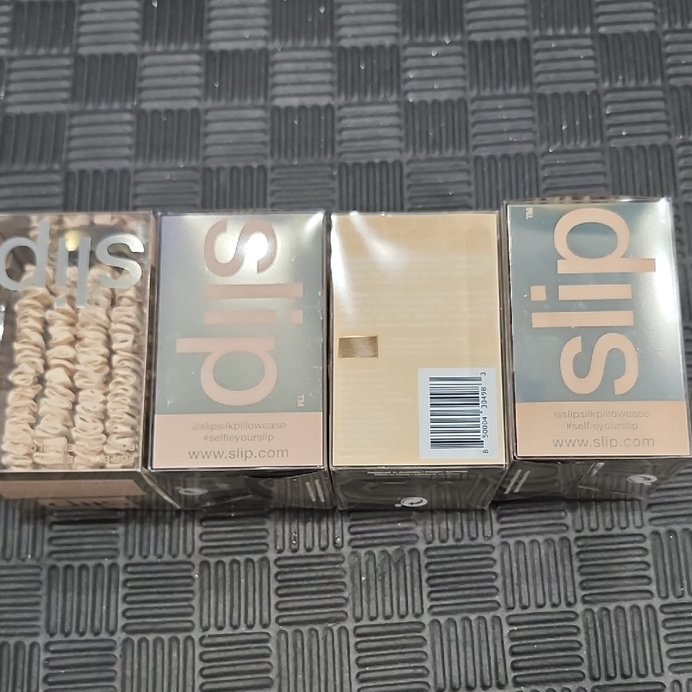 4 Packs - Slip Silk Skinny Scrunches Upc# 850004304914